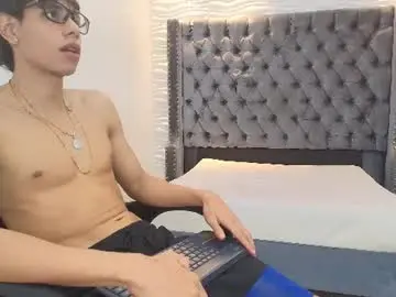 Chaturbate Adult Video Chat of lenny_knox2