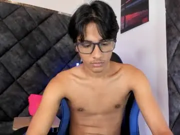 Chaturbate Nude Webcam of liamkron