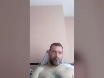Chaturbate Live Sex Cam of laszloszilagyi925