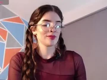Chaturbate Live Sex Cam of alahia_sky