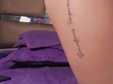Chaturbate Live Sex Cam of luna__scarlett