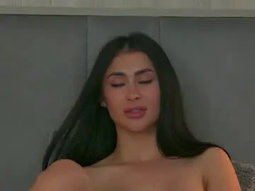 Chaturbate Free Live Porn of emylaveau