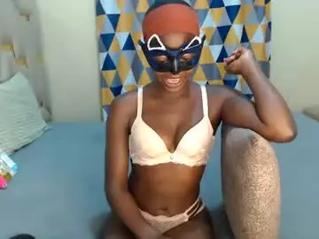 Chaturbate Nude Webcam of remmyqueen
