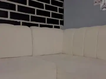 Chaturbate Live Sex Cam of arisunshine77