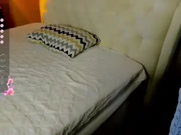 Chaturbate Live Sex Cam of ivy__ross
