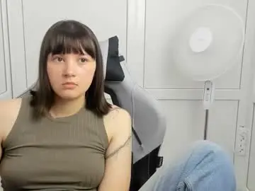 Chaturbate Adult Webcams of emilli_moon