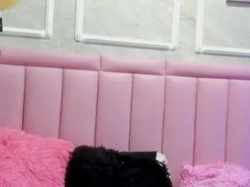 Chaturbate Sex Cam of velvet_giirll