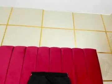 Chaturbate Free Porn Cam of violetta_evans1