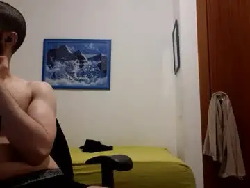 Chaturbate Sex Cam of cuteguy52