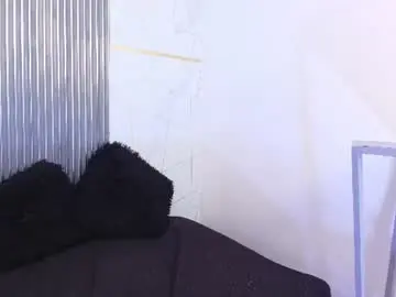 Chaturbate Live Porn of zhamira_21