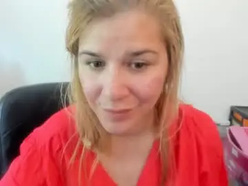 Chaturbate Live Porn of artsyandcraftsy_