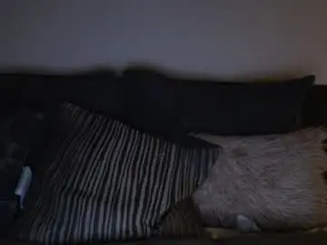Chaturbate Live Sex Cam of bigdicktrannynicole