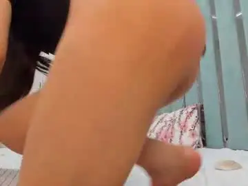 Chaturbate Watch Live Sex Cams of vivianmiller_