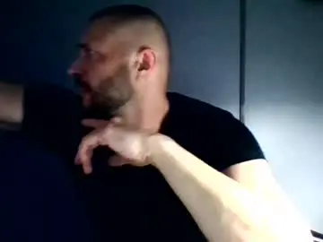 Chaturbate Nude Webcam of titan_heart