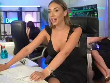 Chaturbate Sex Chat of babesgowild