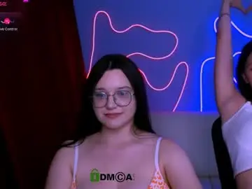 Chaturbate Best live sex cam show of caroline_honeyy