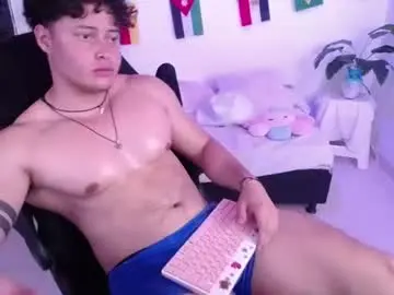 Chaturbate Free Live Porn of fucking_bear_