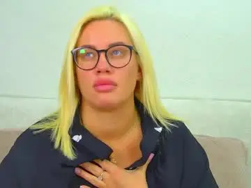 Chaturbate Watch Live Sex Cams of marianeumann