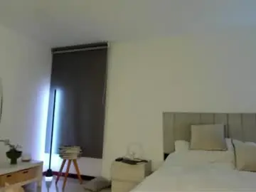 Chaturbate Watch Live Sex Cams of mmmayra_0x