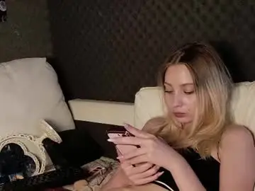 Chaturbate Nude Webcam of fluffy_cloude