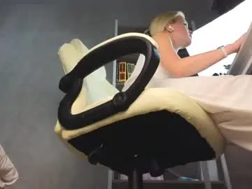 Chaturbate Free Porn Cam of marietta__castro