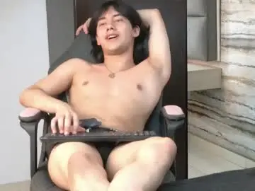 Chaturbate Live Sex Cam of twinslovers_