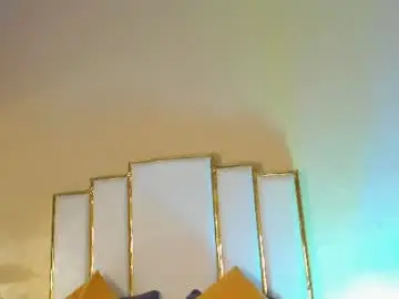 Chaturbate Adult Webcams of rosalinda_77
