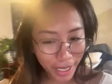 Chaturbate Live Sex Cam of viviandela97