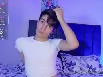 Chaturbate Adult Video Chat of axxxel_twink
