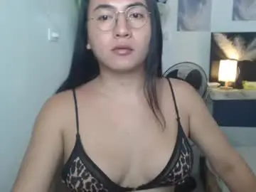 Chaturbate Nude Webcam of goldbella_