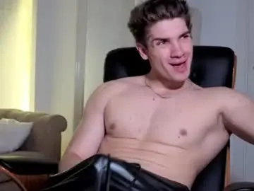 Chaturbate Free Porn Cam of maxkaiden