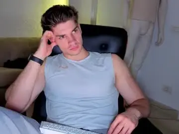 Chaturbate Free Porn Cam of maxkaiden