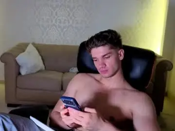 Chaturbate Best live sex cam show of maxkaiden