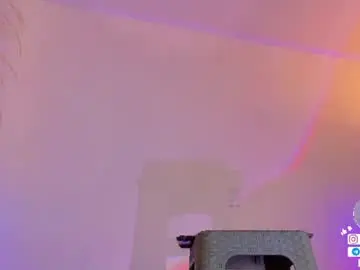 Chaturbate Adult Video Chat of liiamluna