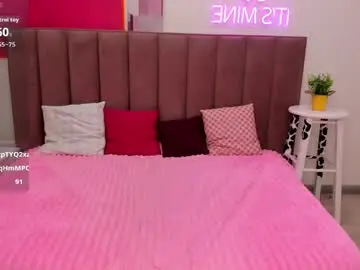 Chaturbate Free Porn Cam of mila_stunning