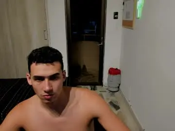 Chaturbate Live Sex of travis_bakerr