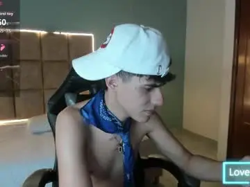 Chaturbate Best live sex cam show of dyla_n18_