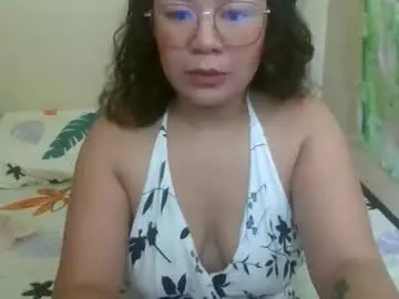 Chaturbate Watch Live Sex Cams of hot_emma1112