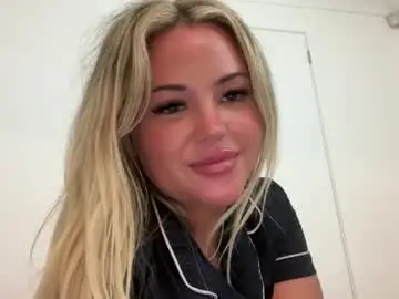 Chaturbate Adult Webcams of averybabyyx