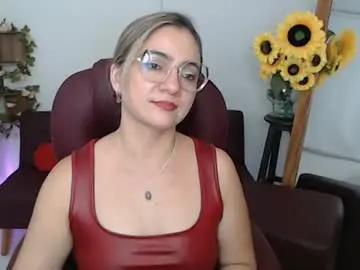 Chaturbate Adult Webcam of lilly_milf