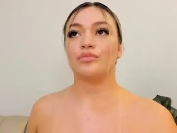 Chaturbate Watch Live Sex Cams of milaowens
