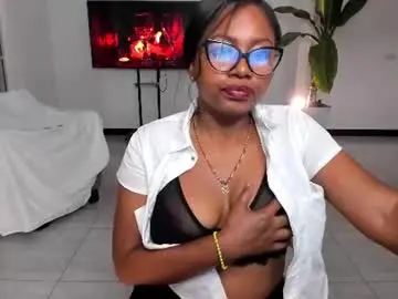 Chaturbate Live Sex Cam of irismoon777