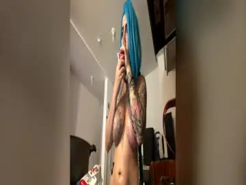 Chaturbate Nude Webcam of annie_snow_