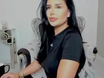 Chaturbate Live Sex Cam of moniqueeass