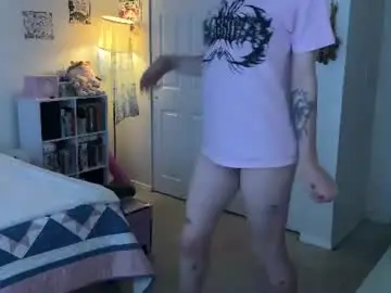 Chaturbate Live Sex Cam of bellababy444