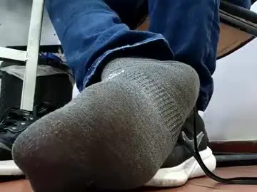 Chaturbate Live Sex of waltherfeet_