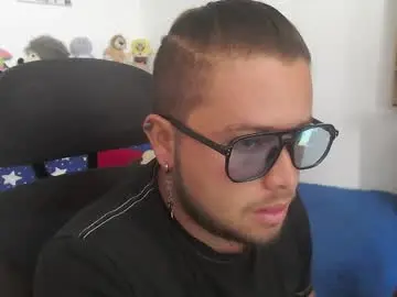 Chaturbate Sex Cam of johanleonsweetboy