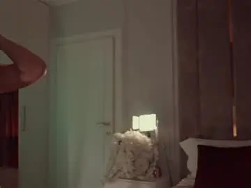 Chaturbate Sex Cam of miladystarlight