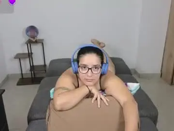 Chaturbate Free Live Porn of moonwoman_