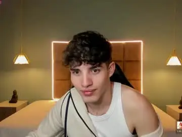 Chaturbate Free Porn Cam of alejootwink